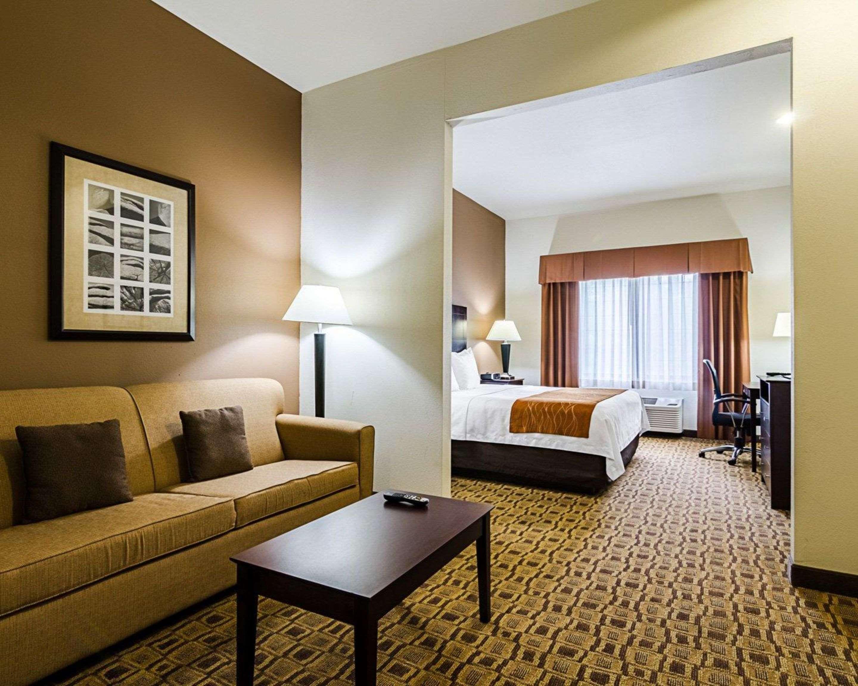 Hotel Comfort &